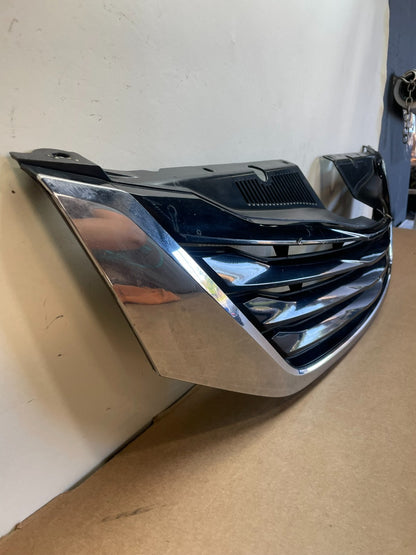 2011 to 2017 Toyota Sienna Front Upper Grill Grille AF8575 DG2