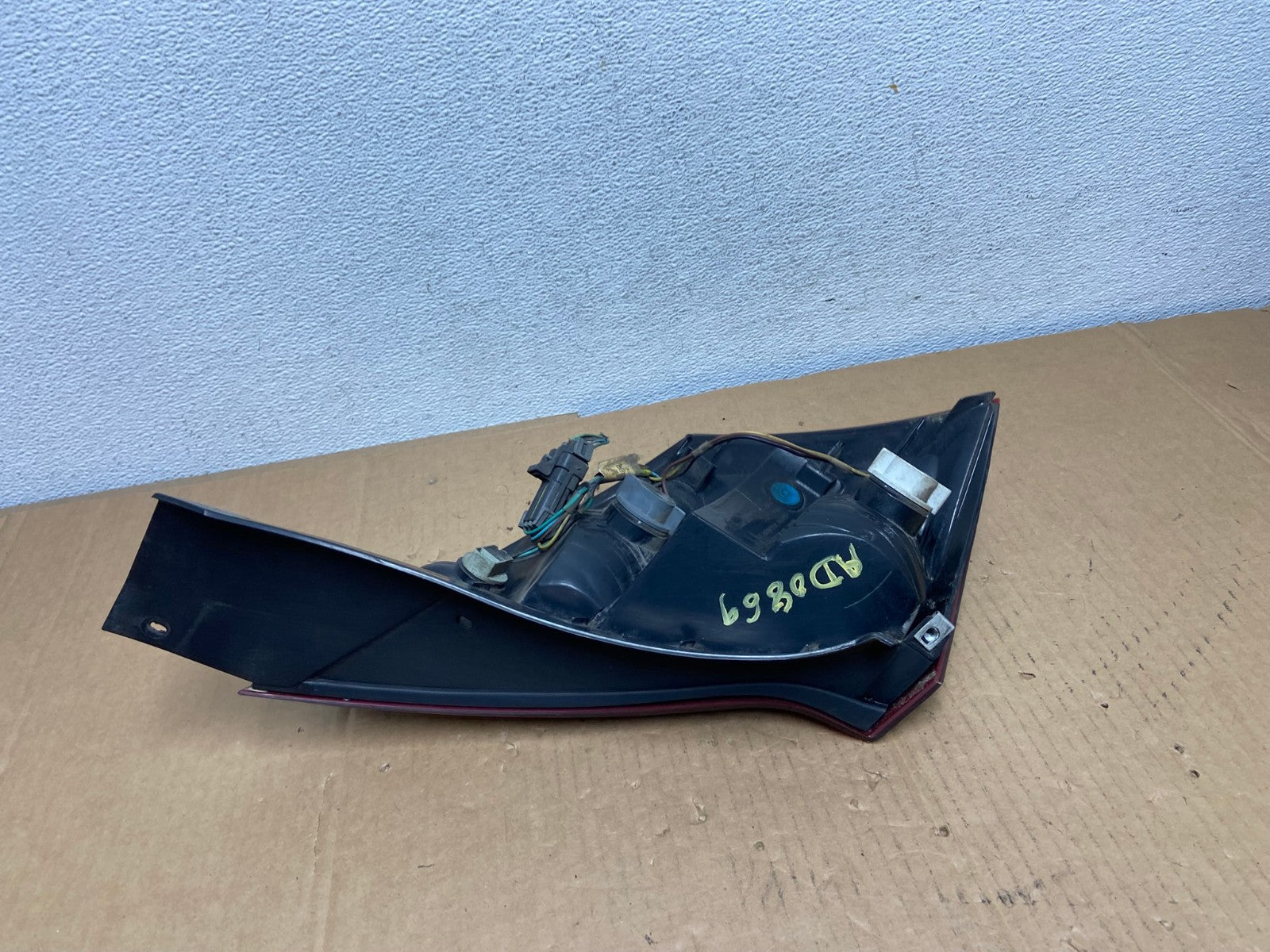 2003-2007 Saturn Ion Passenger Right RH Side Tail Light Tail Light AD0869 LK4