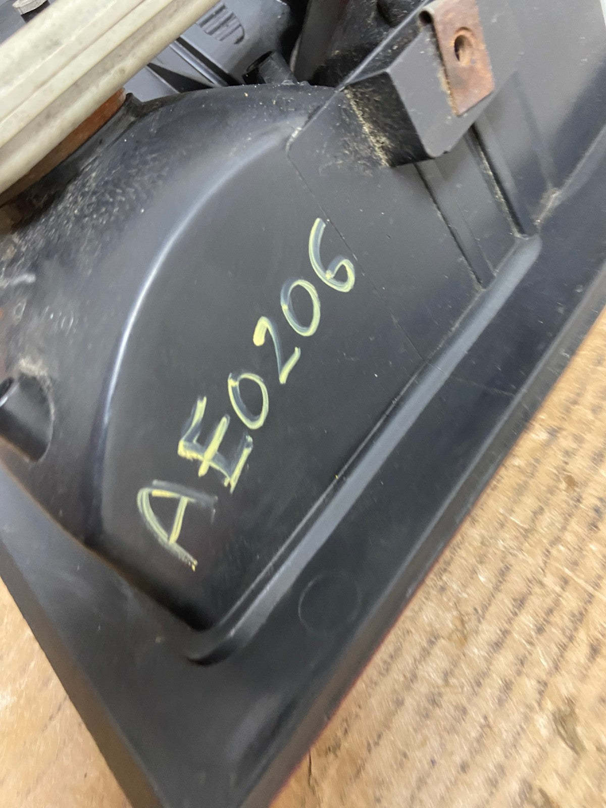 2002 to 2006 Dodge Ram 1500 Left Driver side Tail Light AE0206 LK8