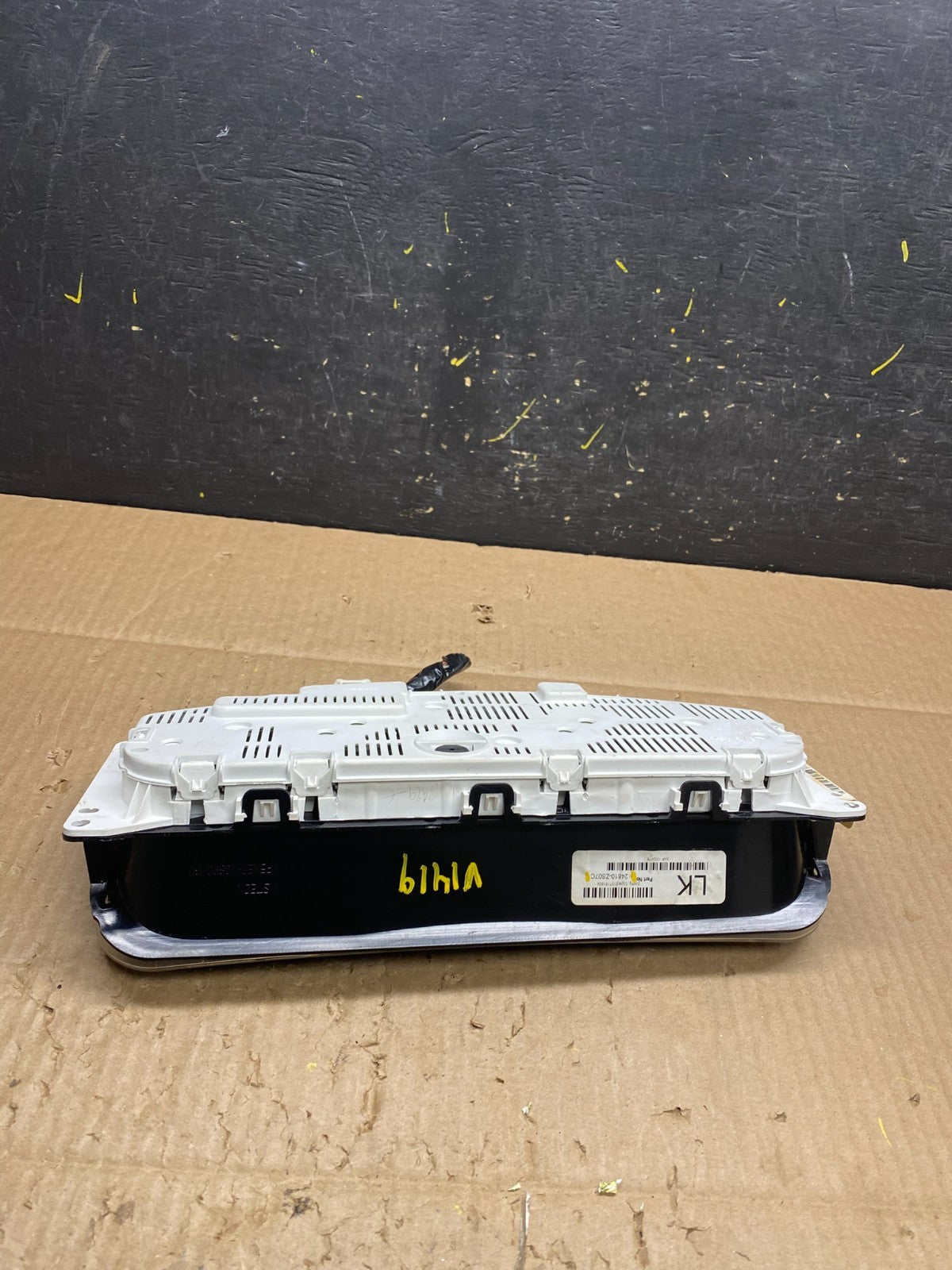2005 to 2012 Nissan Pathfinder Frontier Xterra Speedometer Cluster Gauge V14196