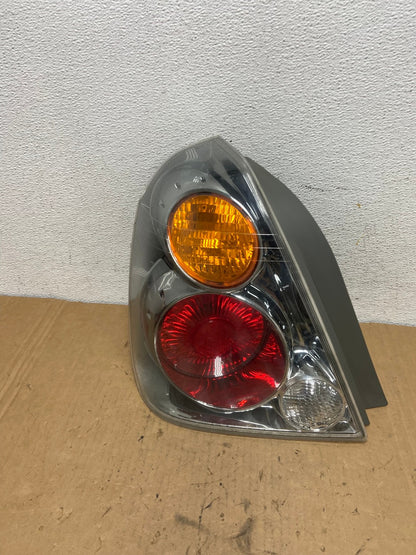 2002 2003 2004 Nissan Altima Tail Light Left Driver Lh Side AD3029 LK0