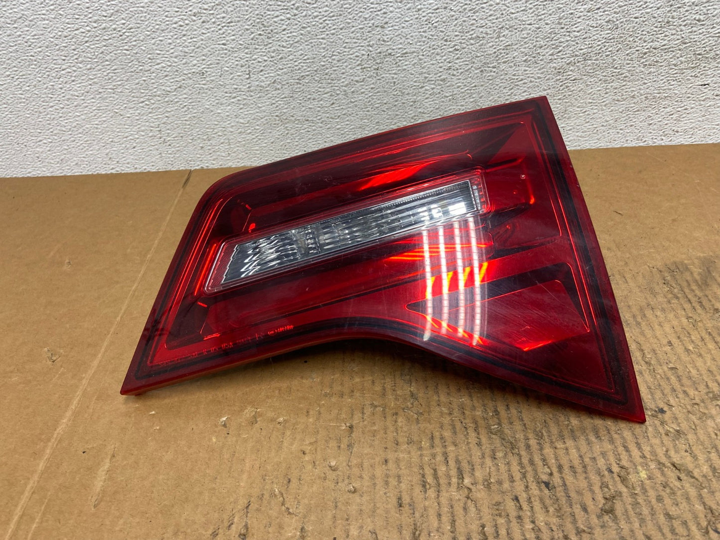 2010 - 2013 Acura Mdx Right Passenger Rh Side Inner Tail Light AE1588 LK0