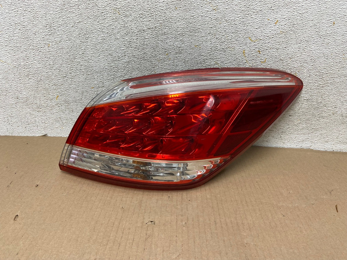 2011 - 2014 Nissan Murano Right Passenger Side RH Tail Light AH5703 LK0