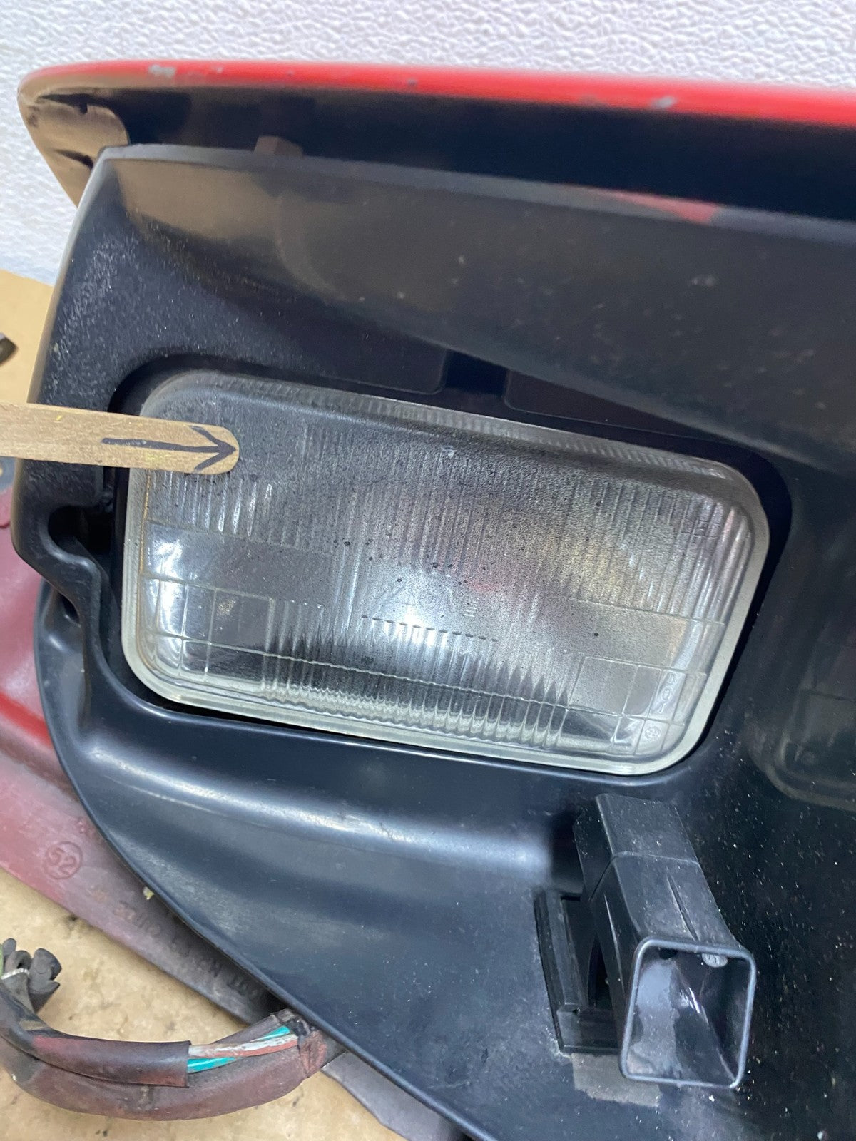 1991 - 1992 Pontiac Firebird Trans Am Right Passenger RH Headlight AC8115 DG3