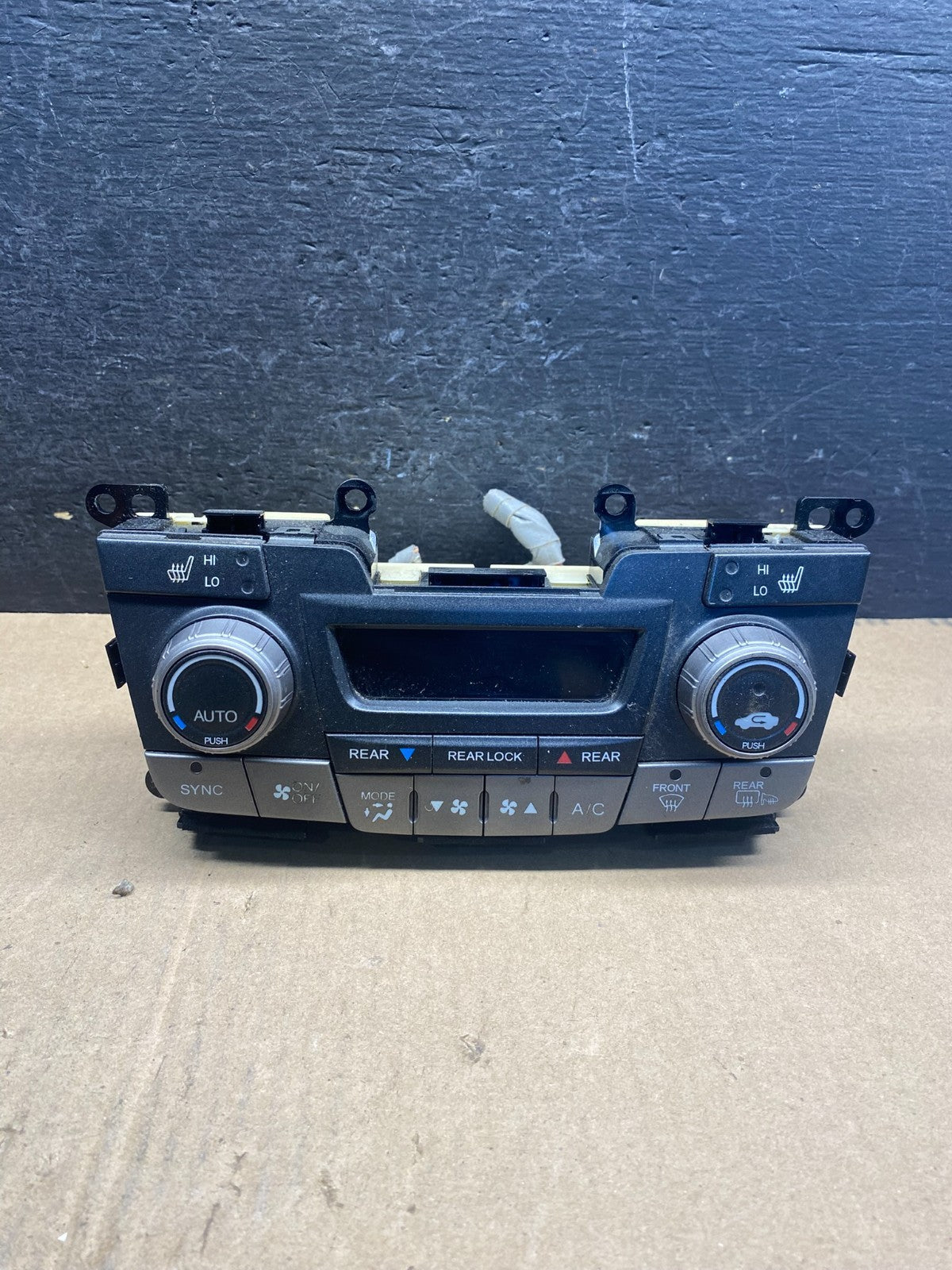 2011-2017 Honda Odyssey Dash Climate Control A/C Heater AE7806 DW0