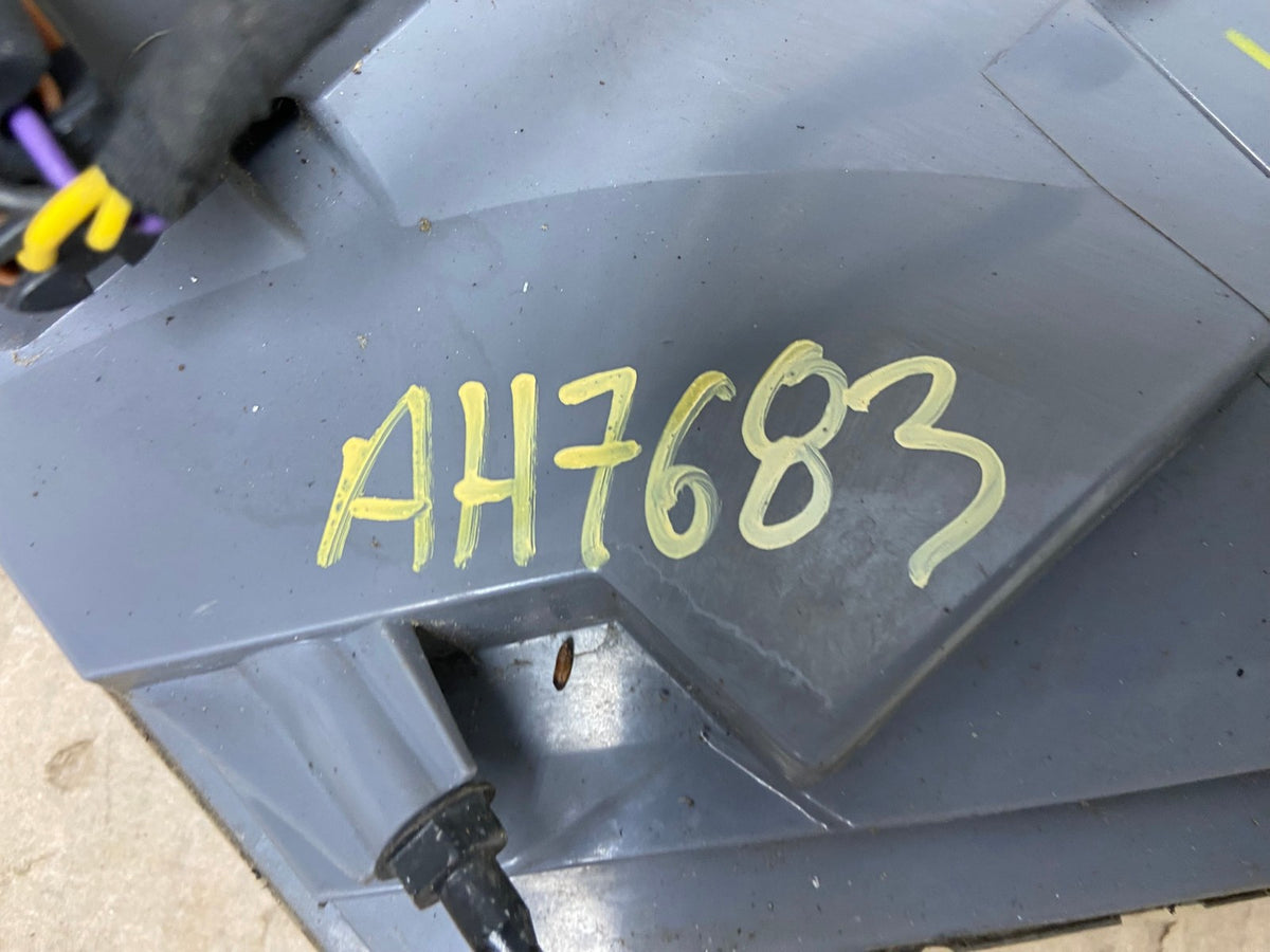 2007 to 2012 GMC Acadia Tail Light Left Side Driver Lh AH7683 LK7
