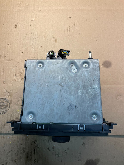 2009 to 2011 GMC Acadia Radio AM/FM CD Player Radio Oem v8745 DG9