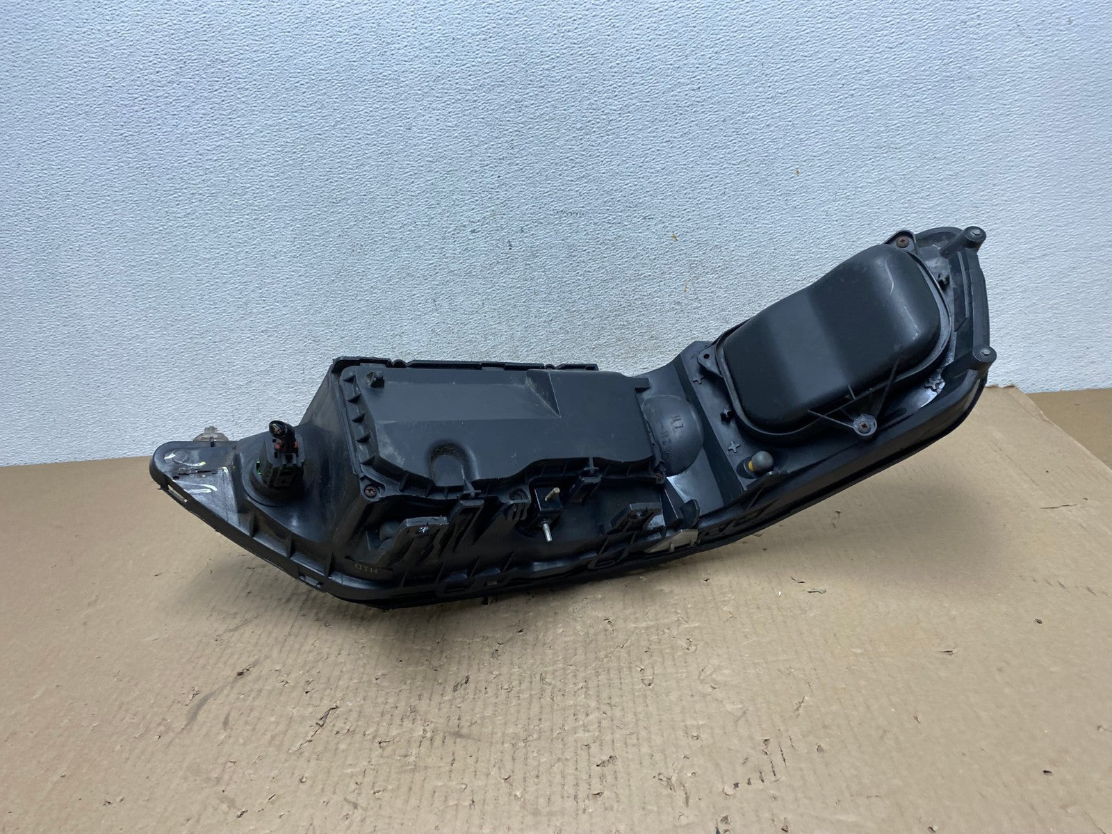 2005 to 2011 Lincoln Town Car Left Driver LH Side Headlight AE8867 LK8