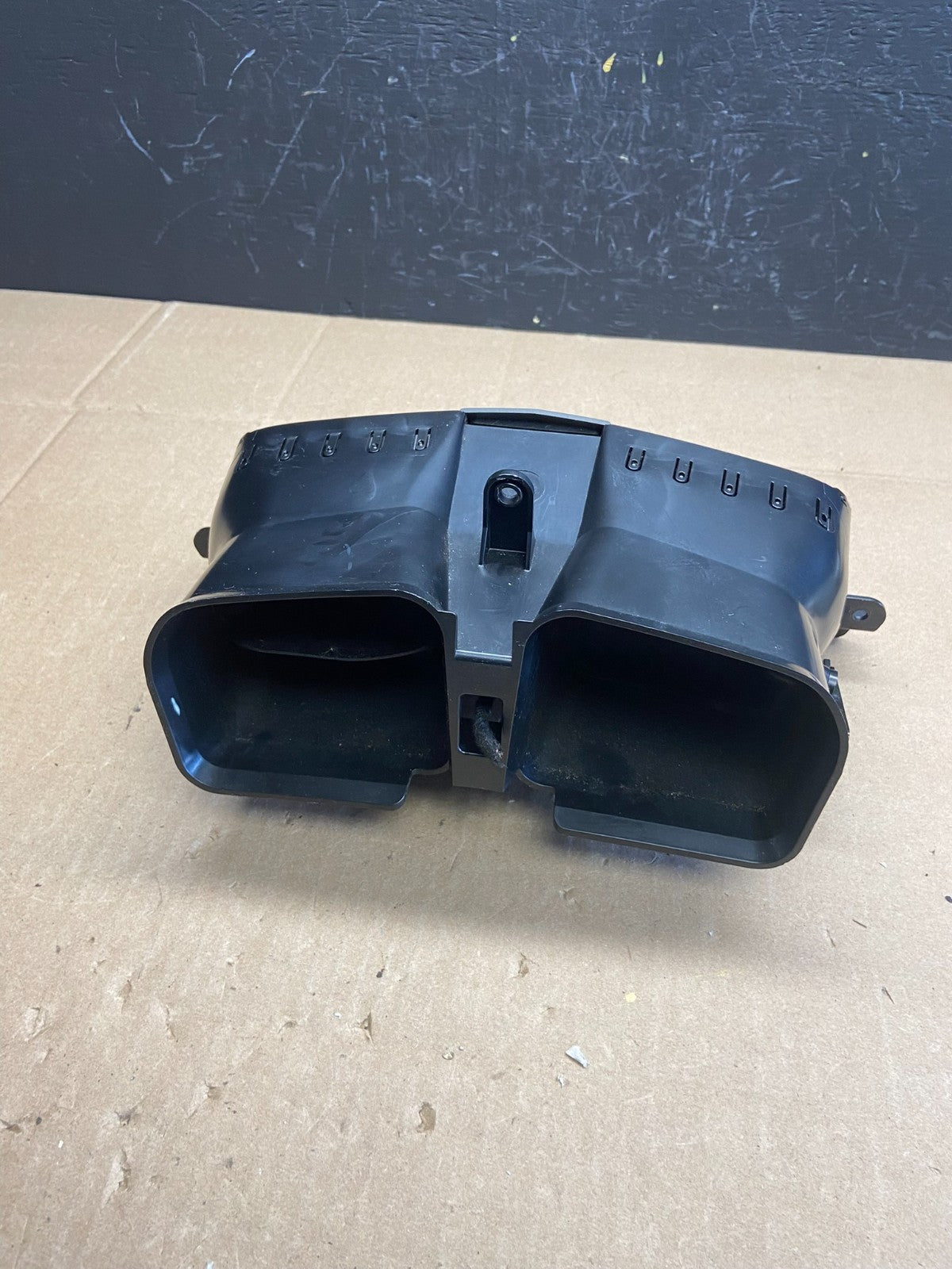 2007 to 2009 Cadillac SRX Front Center Dash Clock Air Vent ab9286 DG3