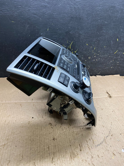 2008 to 2010 Infiniti QX56 Radio Player Climate Control Panel Bezel Y7829 DG3
