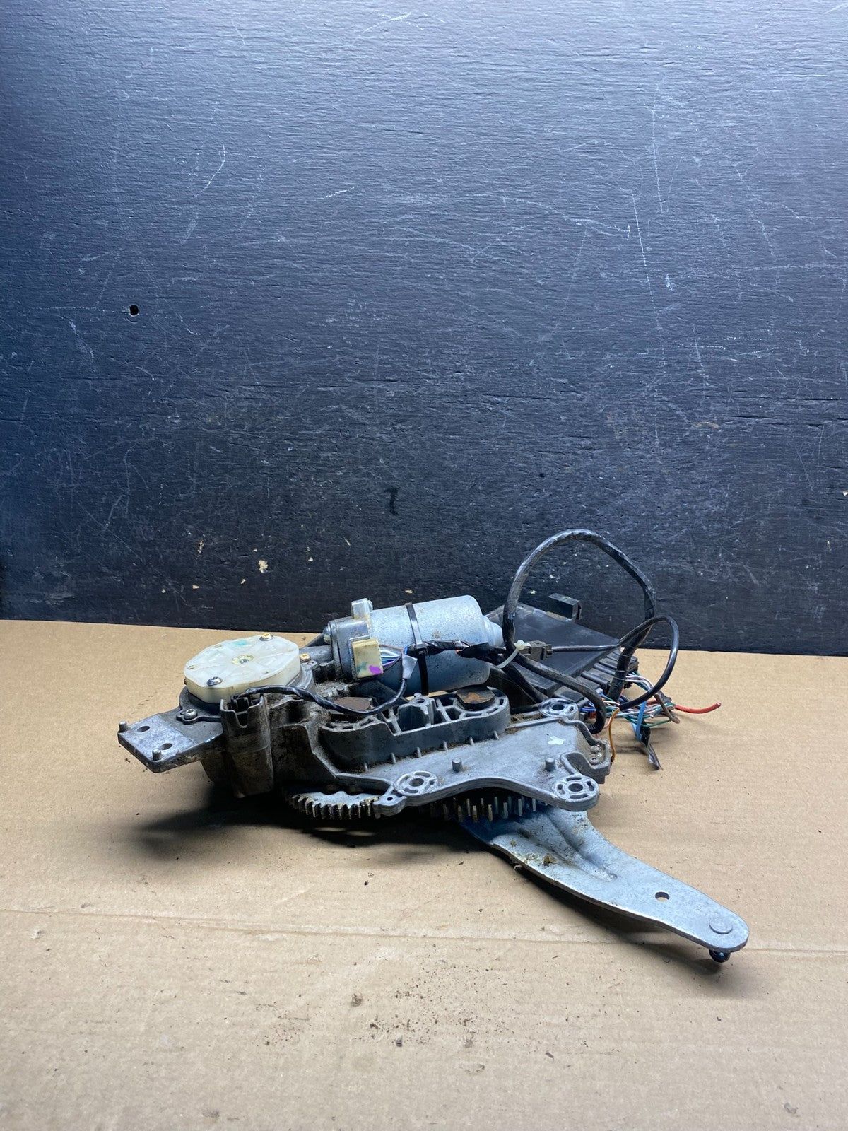 2009-2012 GMC Acadia Power Motor Liftgate Tailgate Control Module AI7514 DG1