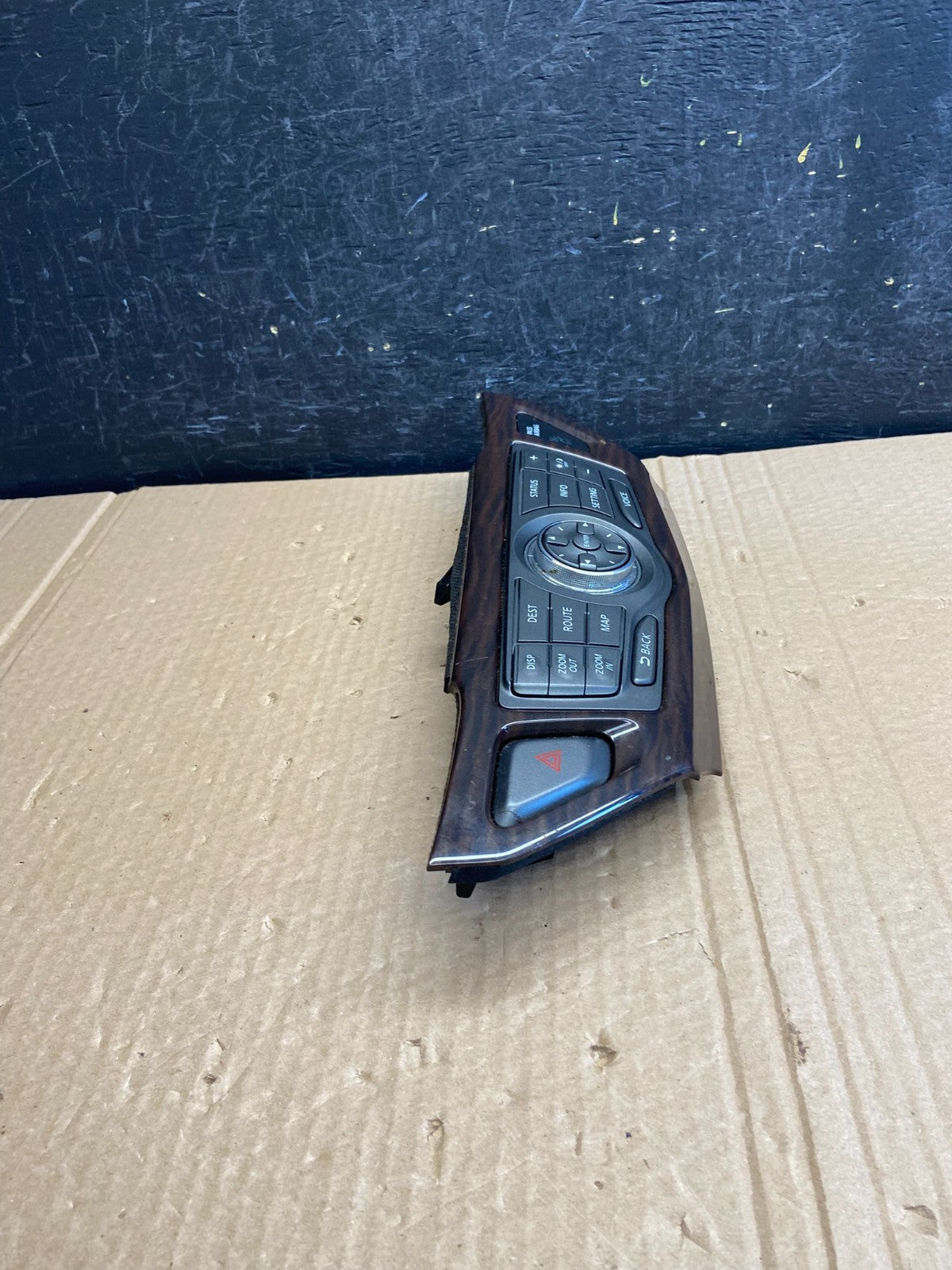 2013 to 2018 Nissan Pathfinder Radio Audio Climate Control AF6169 DG1