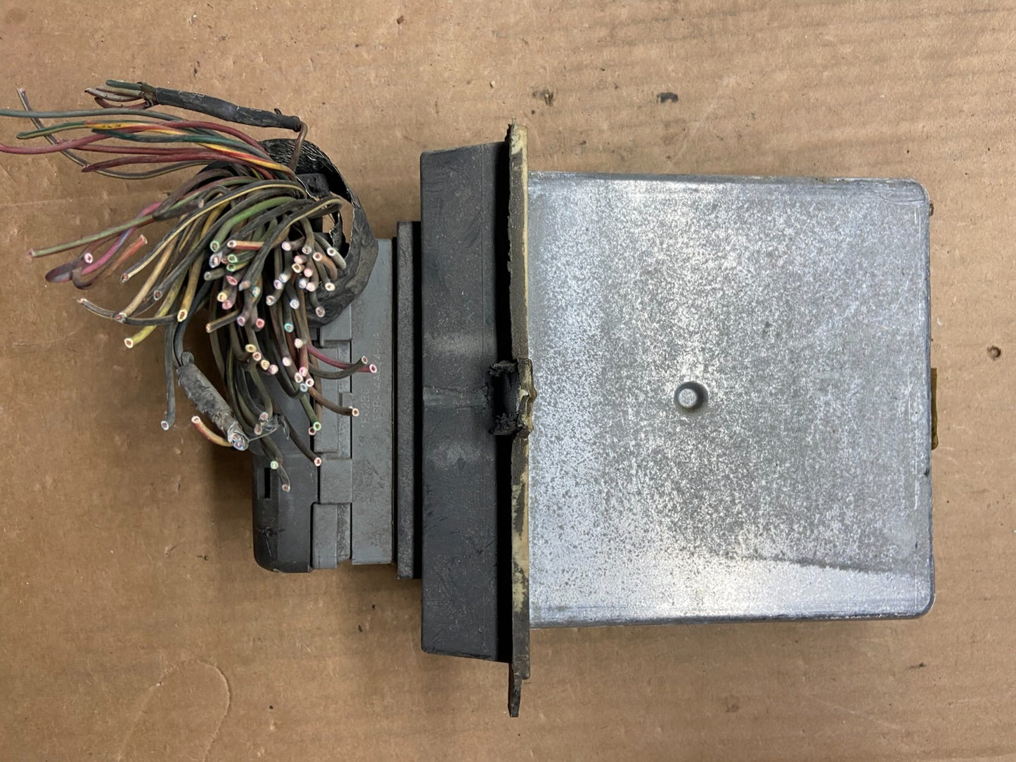 1997 Ford Van E-150 4.6L Engine Control Unit ECU Module 1C2F-12A650-PC A4578 DG12