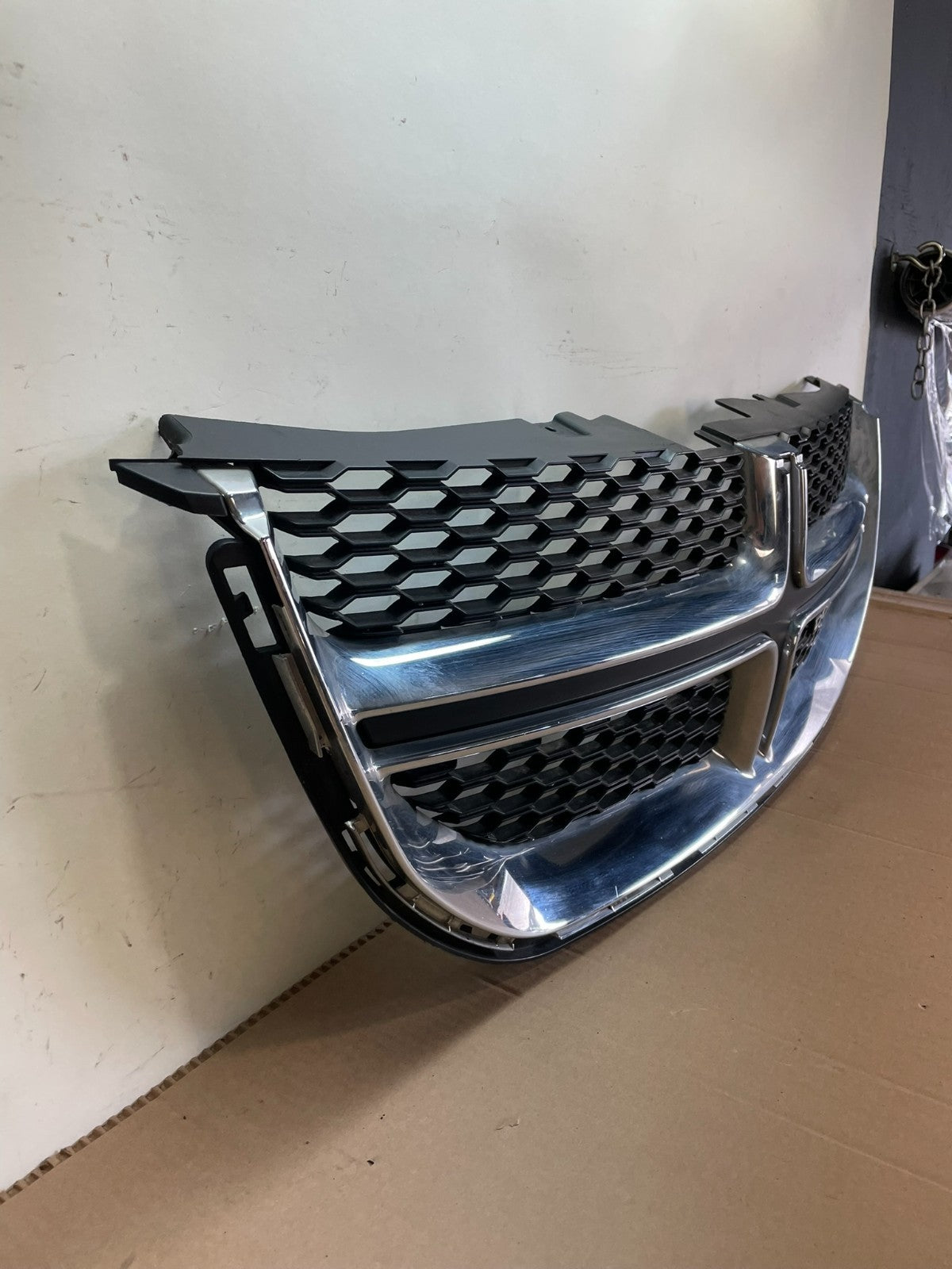 2011 to 2020 Dodge Grand Caravan Front Upper Grill Grille AH8558 DG2