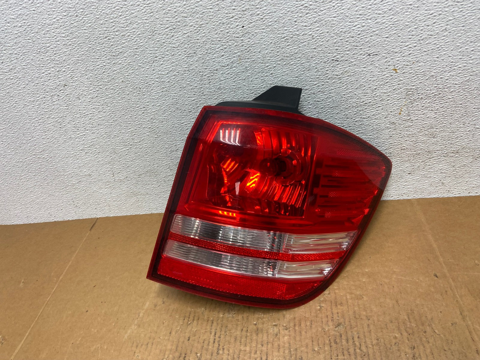 2009 - 2011 Dodge Journey Right Passenger Side Tail Light AE0245 LK0