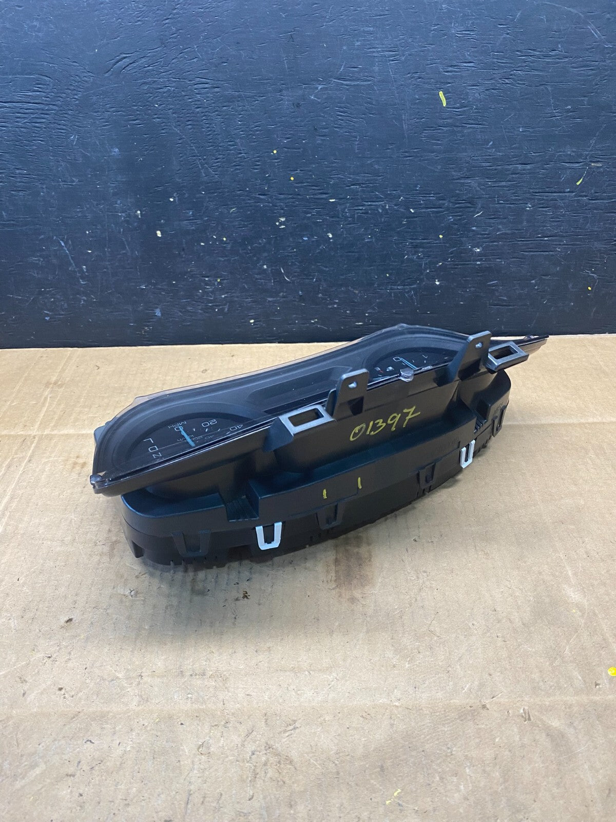 2011 Ford Explorer Speedometer Cluster Gauge O1397 PS3