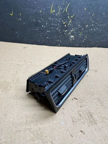 2009 to 2012 Audi A4 Center Dashboard Air Vent OEM z0017 DG1