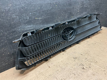 2008-2010 Toyota Highlander Hybrid Front Upper Grille Grill Emblem Y6644 DG7