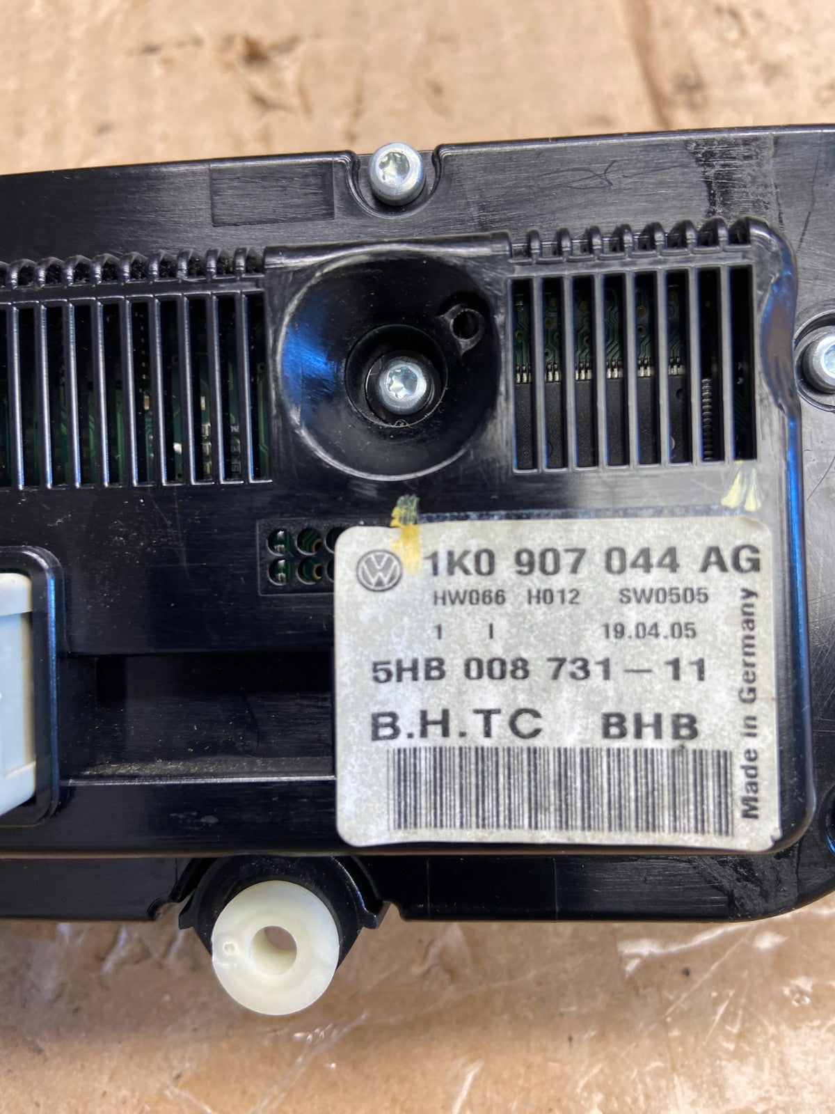 2005 to 2007 Volkswagen Golf MK5 HVAC Climate Control AI2867 PS4