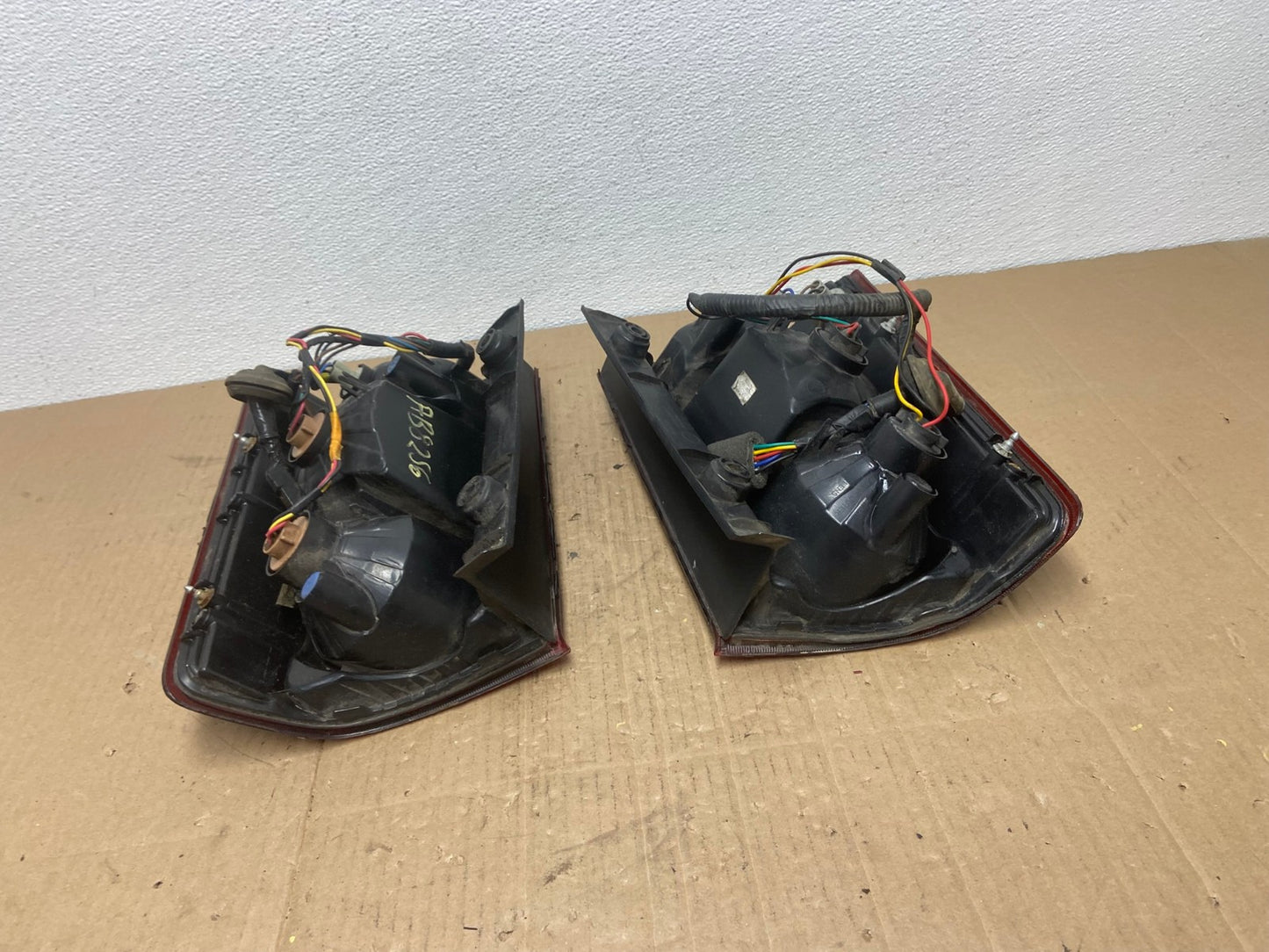 2009 to 2015 Honda Pilot Right+Left Side Tail Lights Oem AB8256 LK9