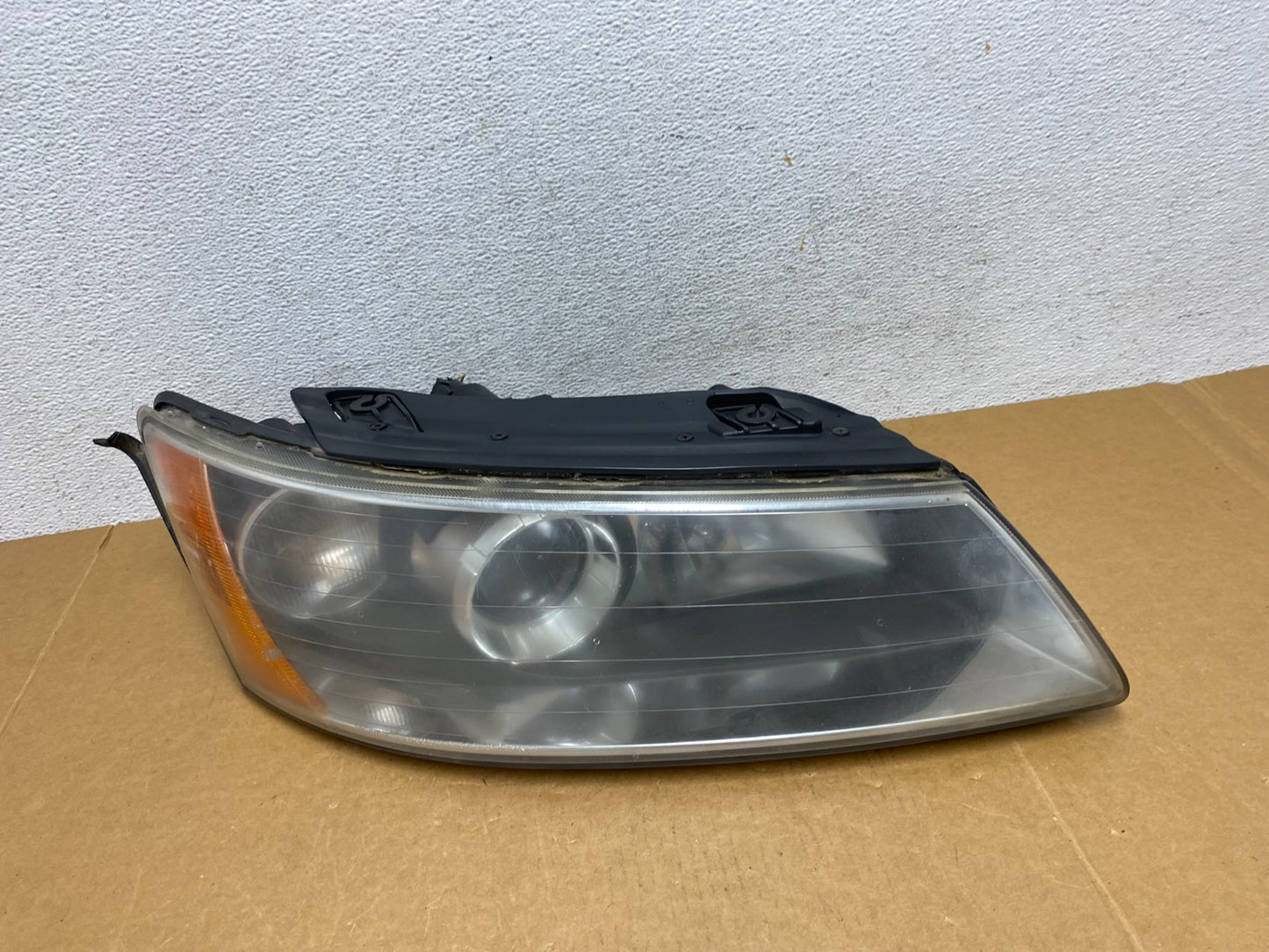 2006-2008 Hyundai Sonata Right Passenger Rh Side Headlight Halogen AD8941 DW0