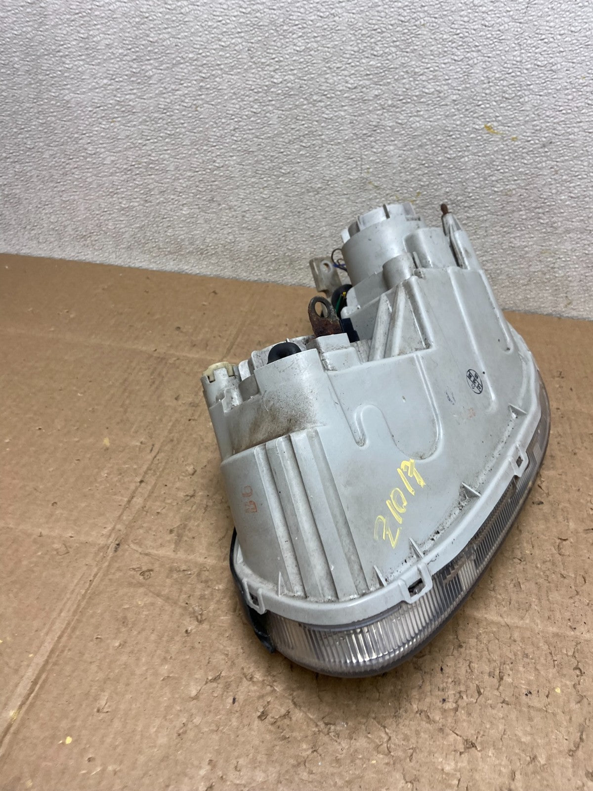 2002-2005 Hyundai Sonata Right Passenger Headlight Halogen Oem Z1017 DW8