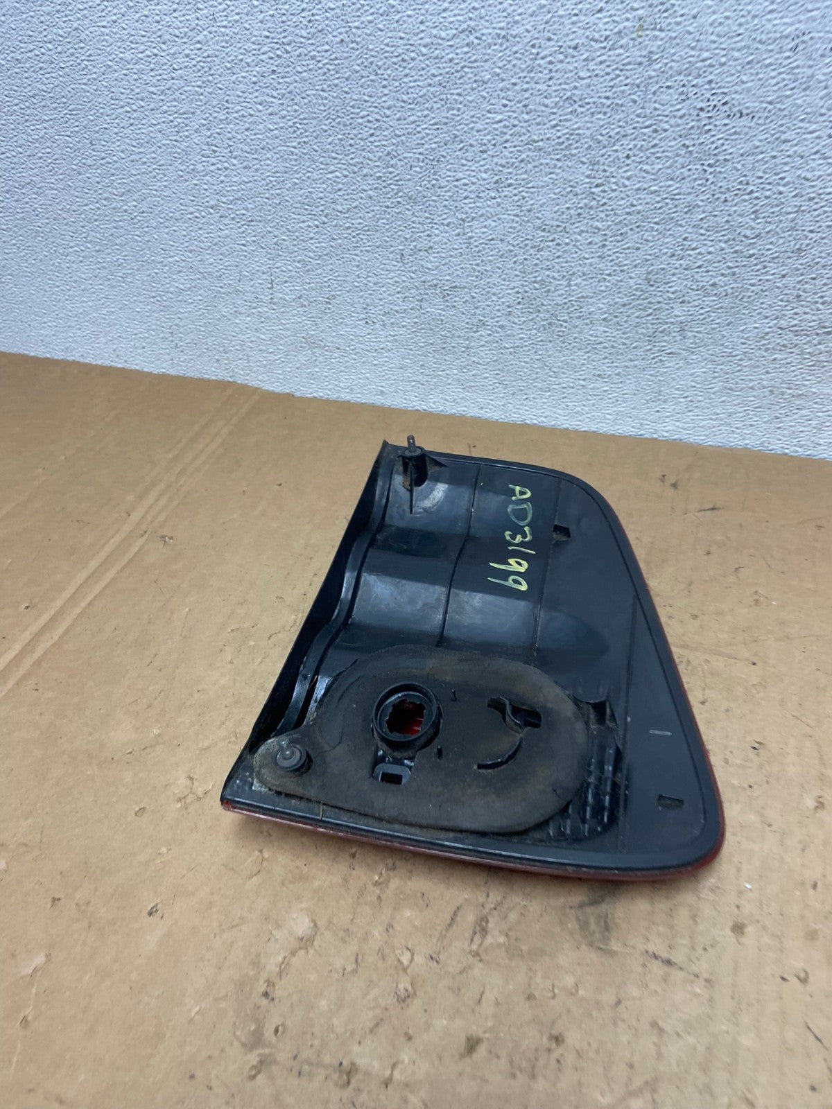 2001- 2004 Toyota Sequoia Driver Left Side Tail light Inner AD3199 LK8