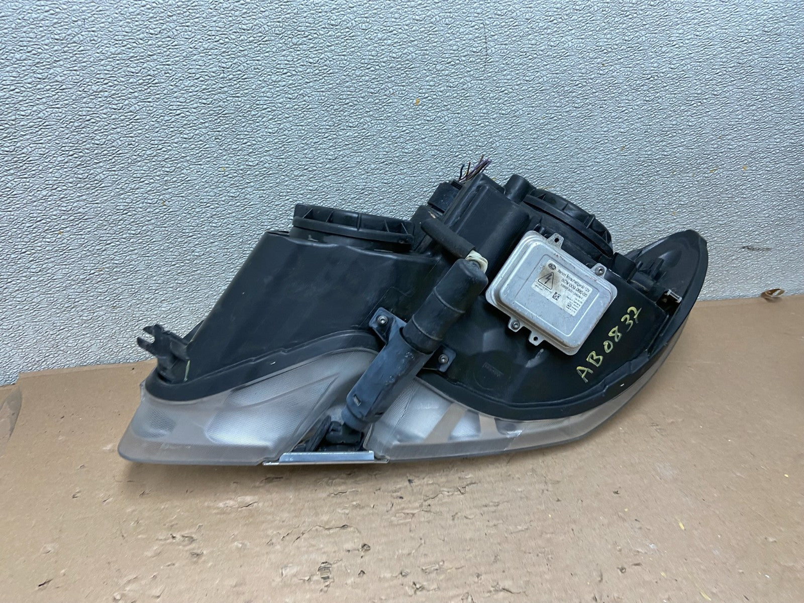 2009 2010 2011 Jaguar XF Right Passenger RH Xenon HID Headlight OEM AB0837 DG8