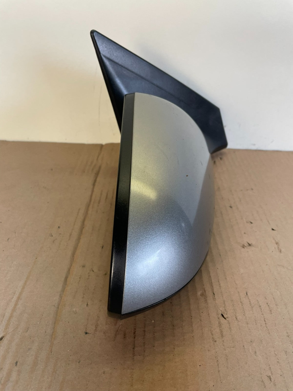 2017 to 2020 Hyundai Elantra Right Passenger View Door Mirror AG7769 DW7