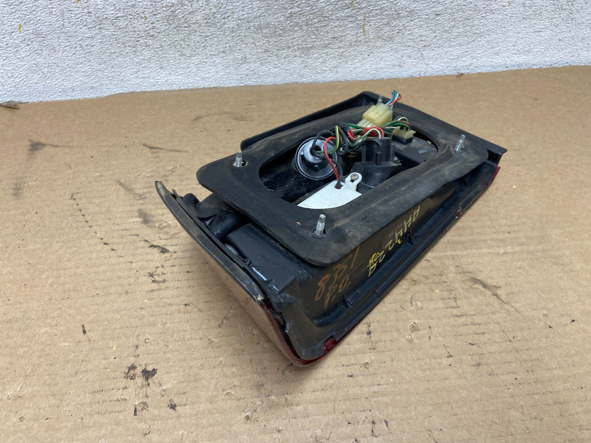 1986 - 1989 Honda Accord Right Passenger RH Tail Light AH4229 DG5