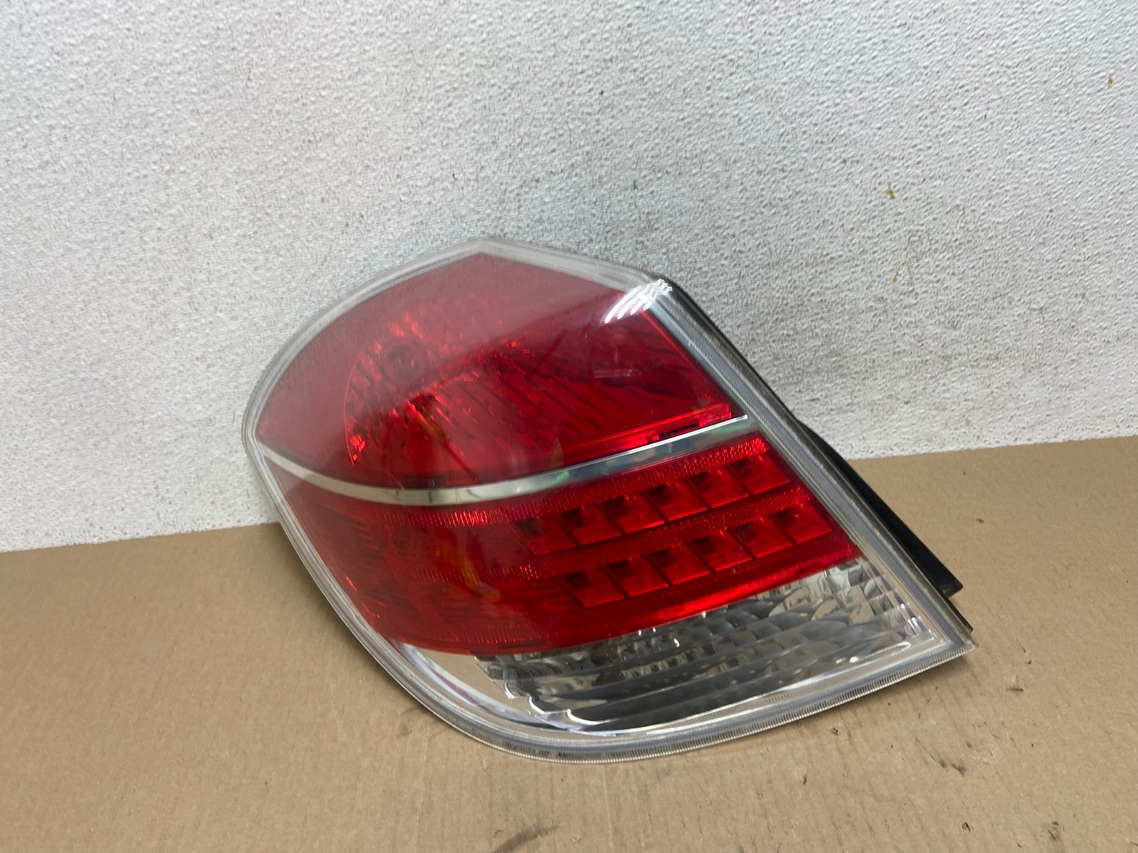 2007 2008 2009 Saturn Aura Left Driver LH Side Tail Light AE6989 LK0