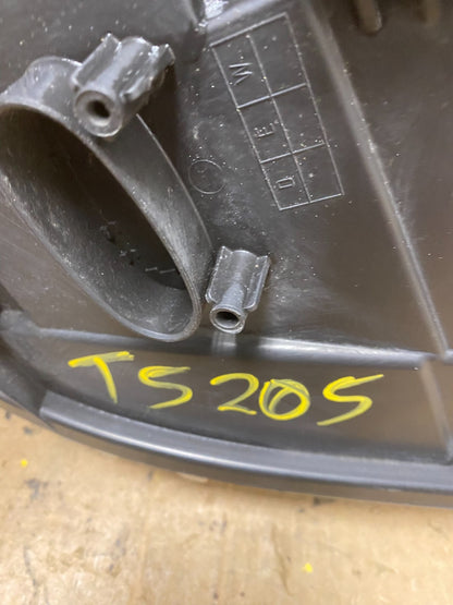 2007 to 2013 Mercedes Sprinter Headlight Left Driver Side Halogen T5205 DW10
