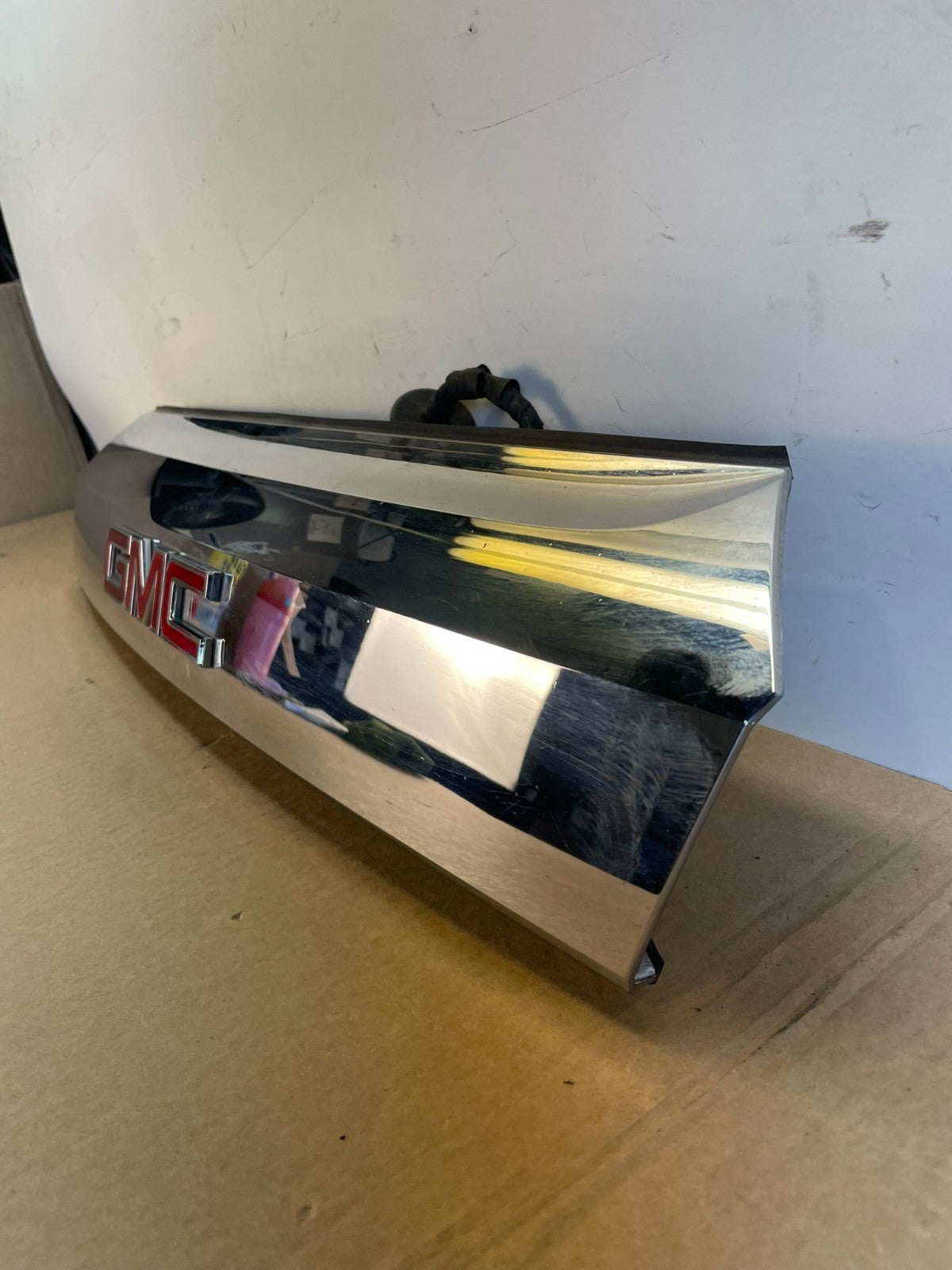 2010-2015 Gmc Terrain Lift Gate Handle Trim Back Up Camera Chrome Panel AG29011