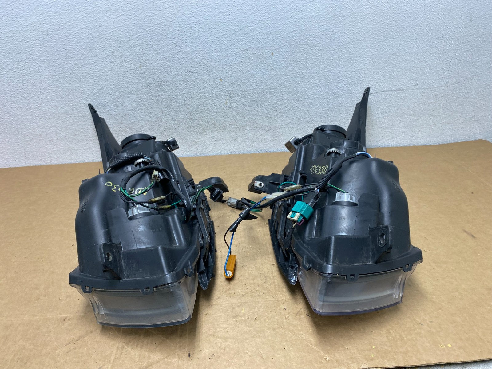 2011 to 2015 Chevrolet Cruze Left+Right Set LED Headlights ad6330 DG9