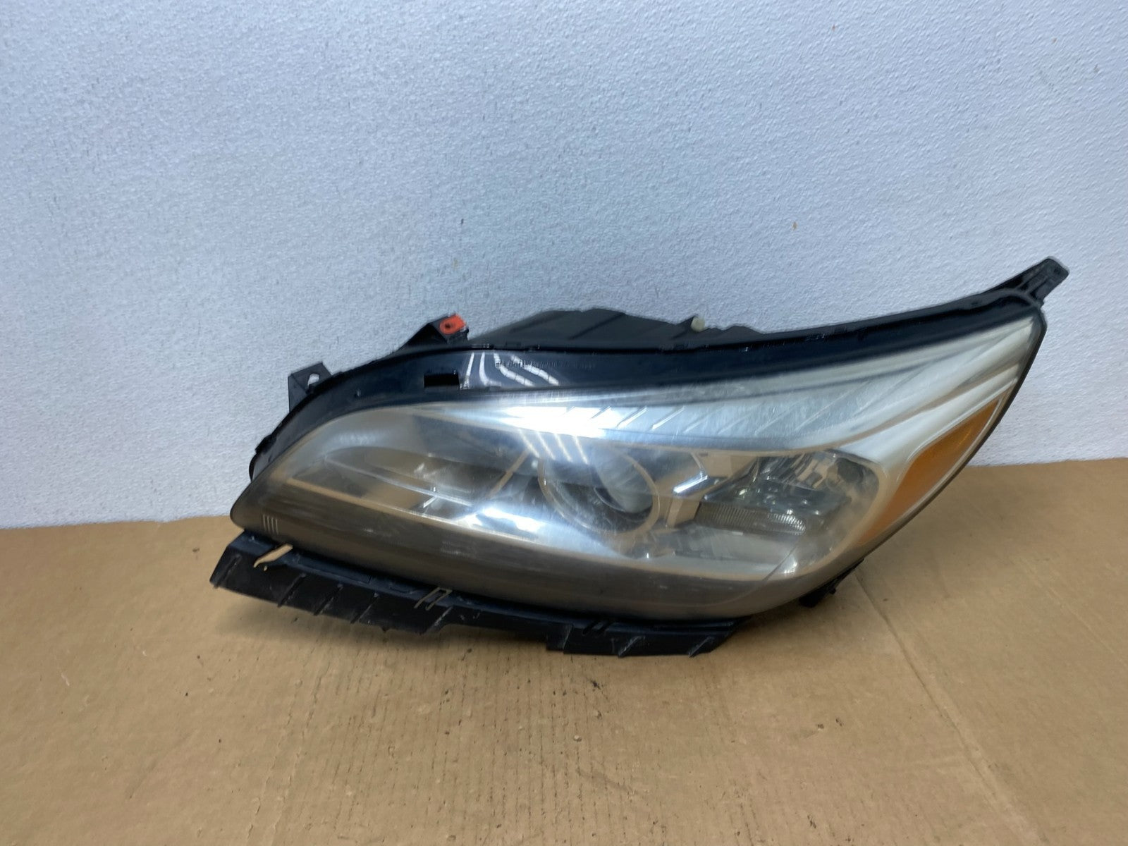 2013 2014 2015 Chevrolet Malibu Headlight Projector Left Driver Side AC84550
