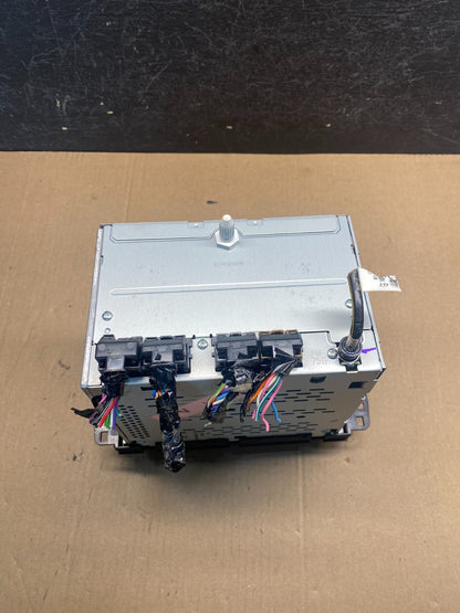 2009 to 2011 GMC Acadia Radio AM/FM CD Player Radio ae7699 DG5