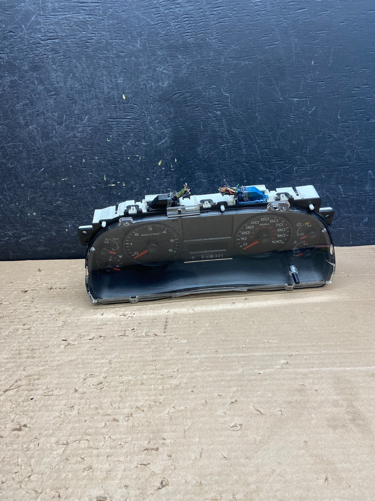 2005 - 2007 Ford F250 F350 6.0L Powerstroke Diesel Speedometer Cluster AG8616DW0