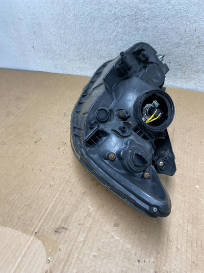 2007 2008 2009 Hyundai Santa Fe Right Passenger Halogen Headlight AI8955 DW6