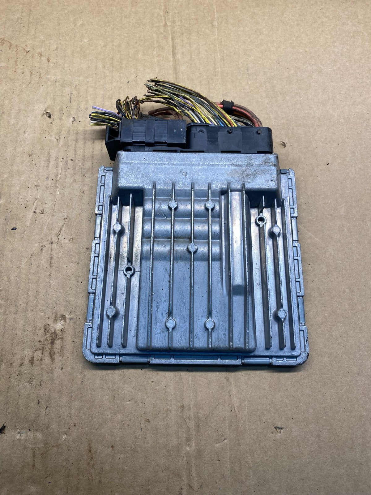 2007 - 2011 BMW 328i 528i E90 ECM ECU Engine Computer 7574546 ac7841 DG1