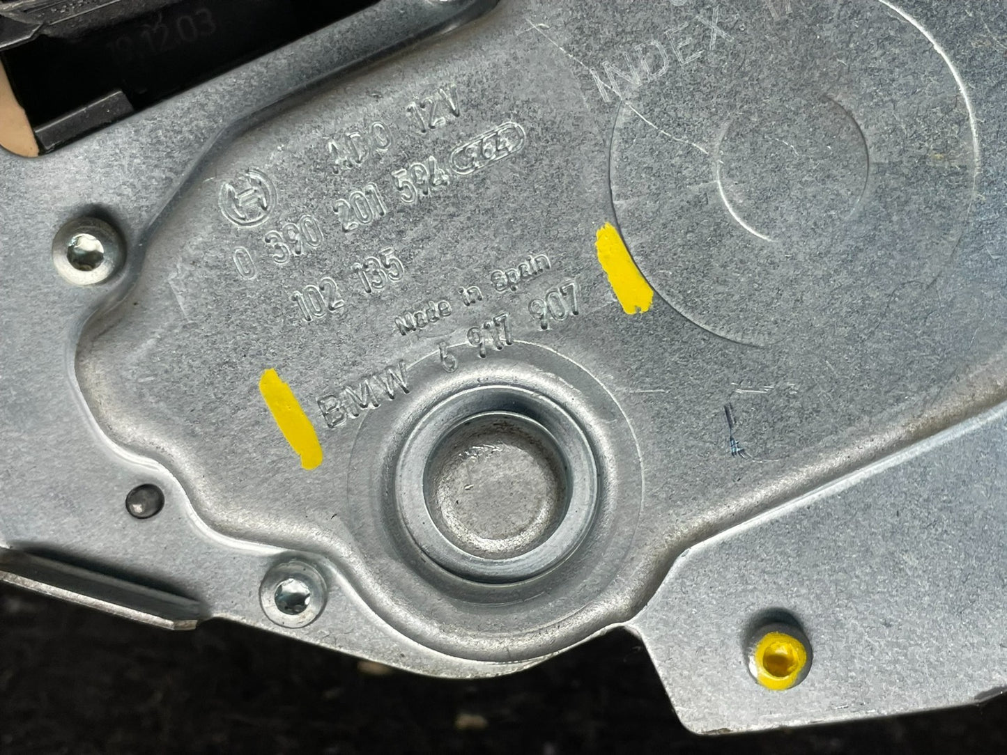 2004 to 2010 BMW X3 E83 Rear Windshield Wiper Motor OEM V8805 DG6