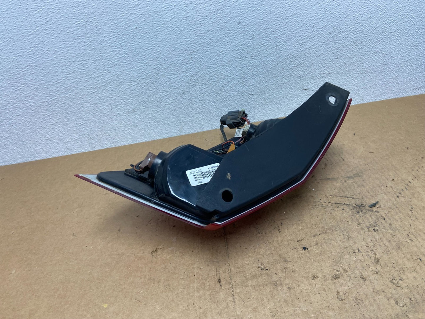 2005 2006 2007 2008 Dodge Magnum Left Driver Lh Side Tail Light Oem AC3493 DW5