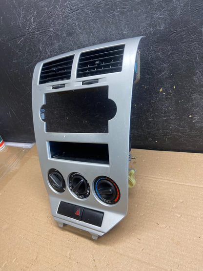 2007 to 2009 Dodge Caliber Dash Radio Center Bezel Climate Dash AG5159 DG3