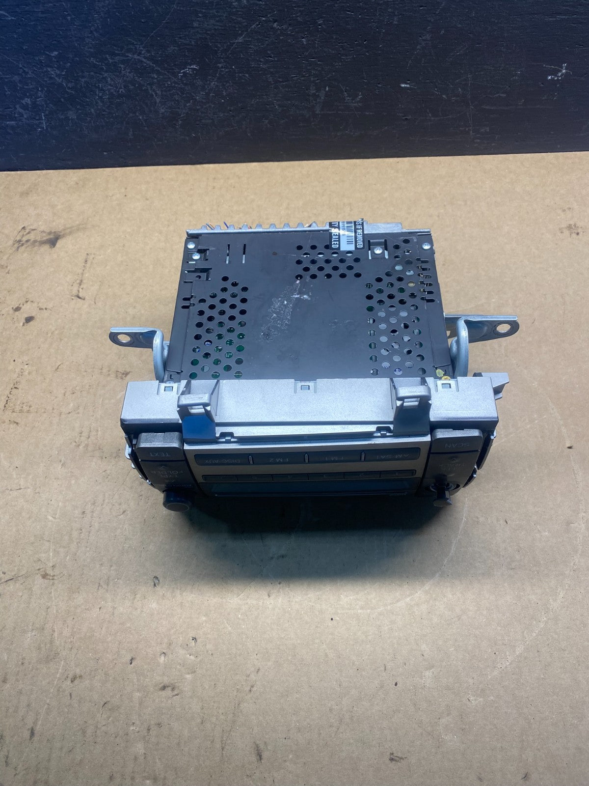2007-2009 Toyota Matrix JBL XM Radio Stereo MP3 CD Player 86120-02870 AC70754