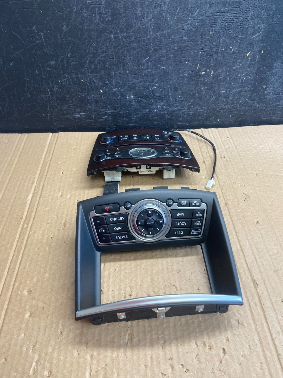 2014 to 2017 Infiniti QX50 Radio Player Climate Control Panel Bezel AF6244 DG2