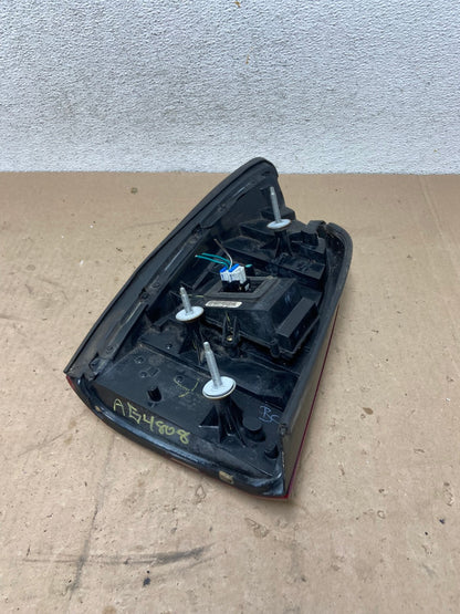 2000 to 2005 Cadillac Deville Right Passenger Rh Side Tail Light AG4808 LK7