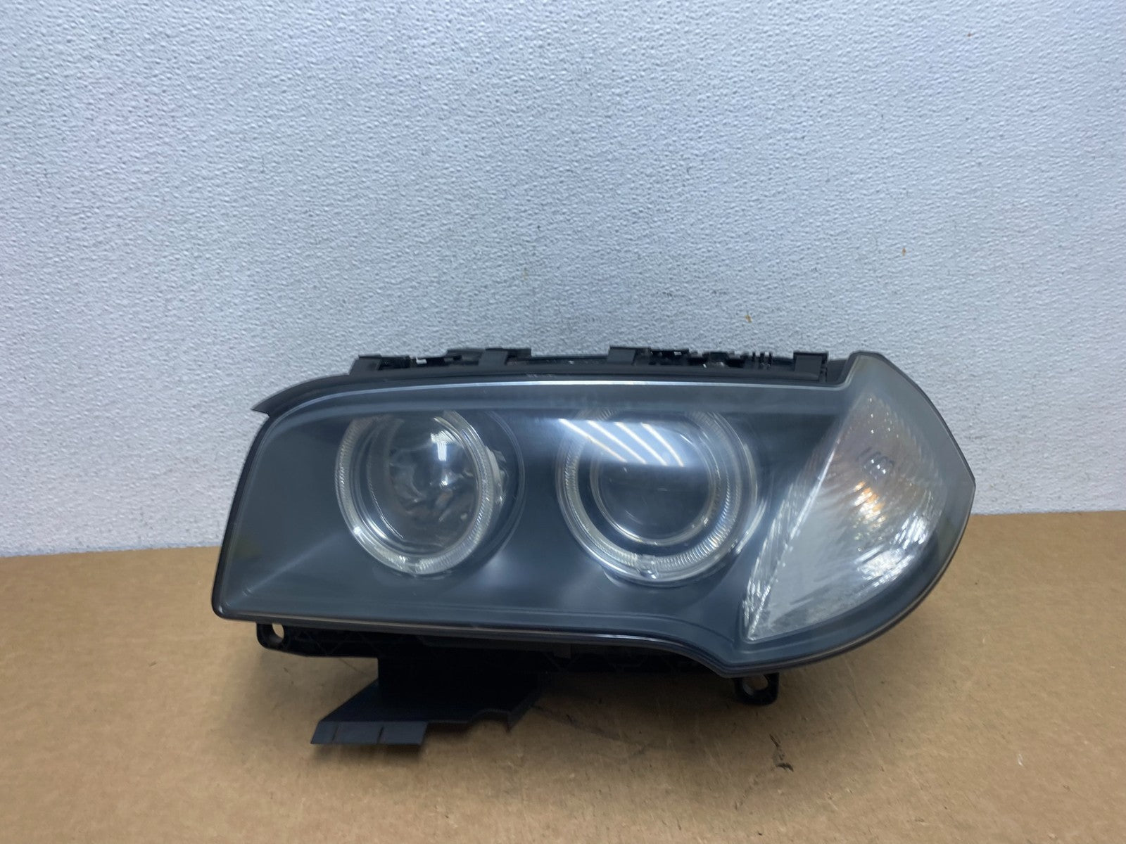 2007 to 2010 BMW X3 Left Driver Side Headlight HID Xenon AD6182 DW0