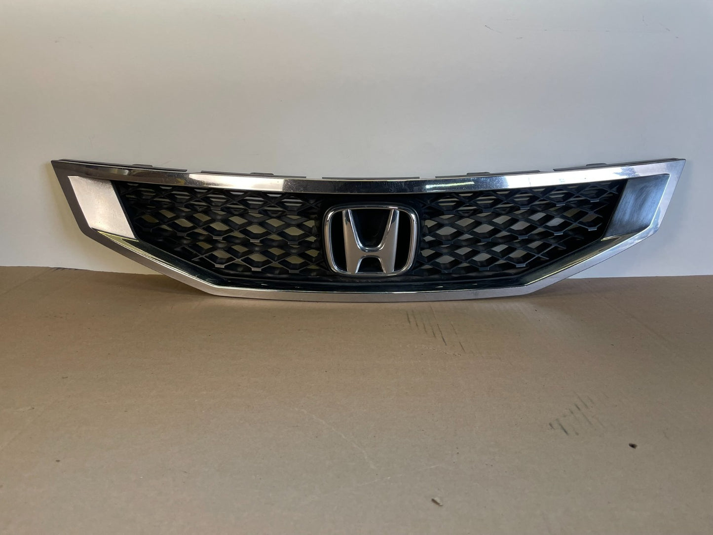 2008-2010 Honda Accord Coupe Front Upper Grille Grill Chrome AG0974 DG0