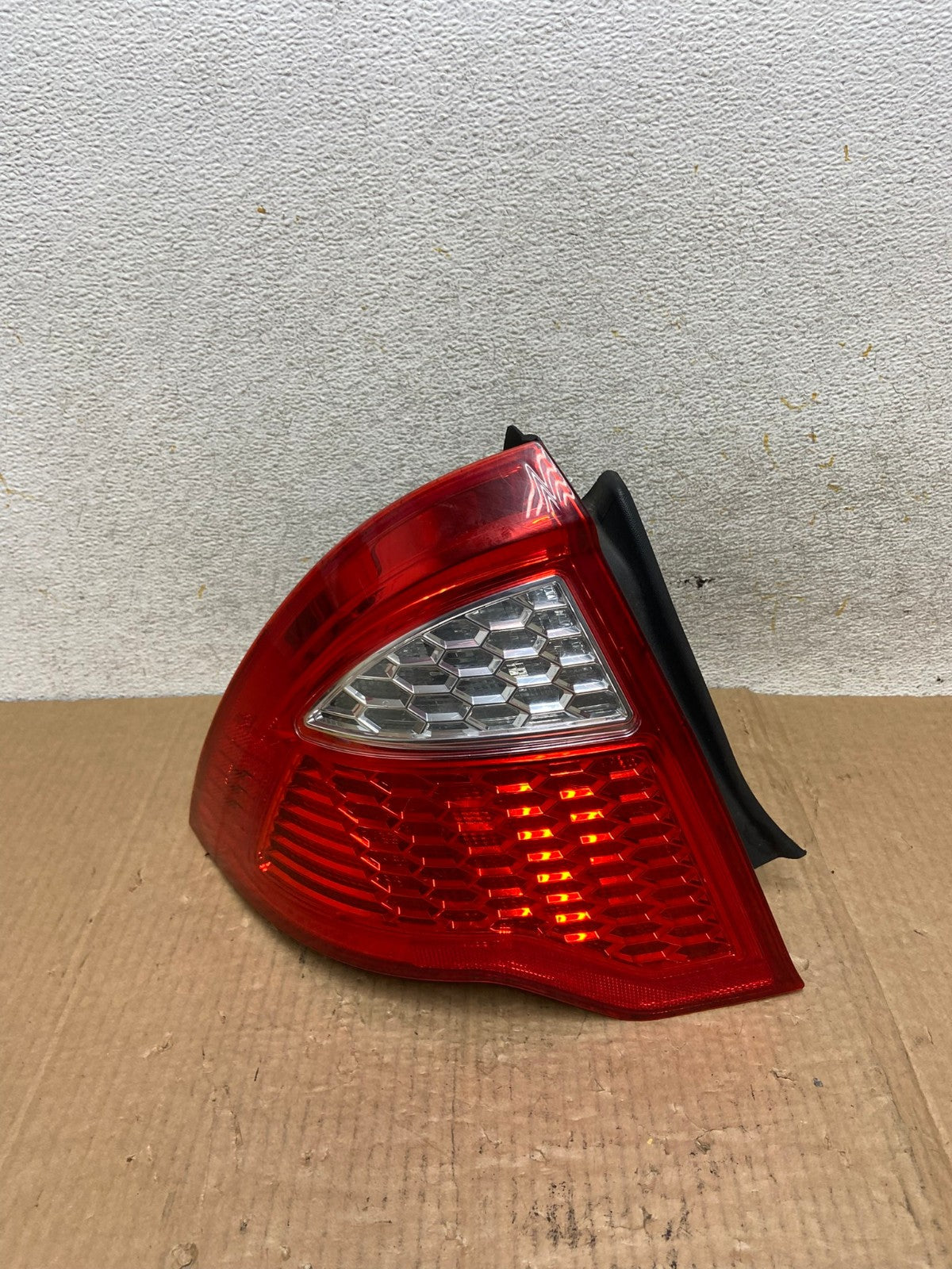 2010 2011 2012 Ford Fusion Left Driver LH Side Tail Light AI6608 LK0