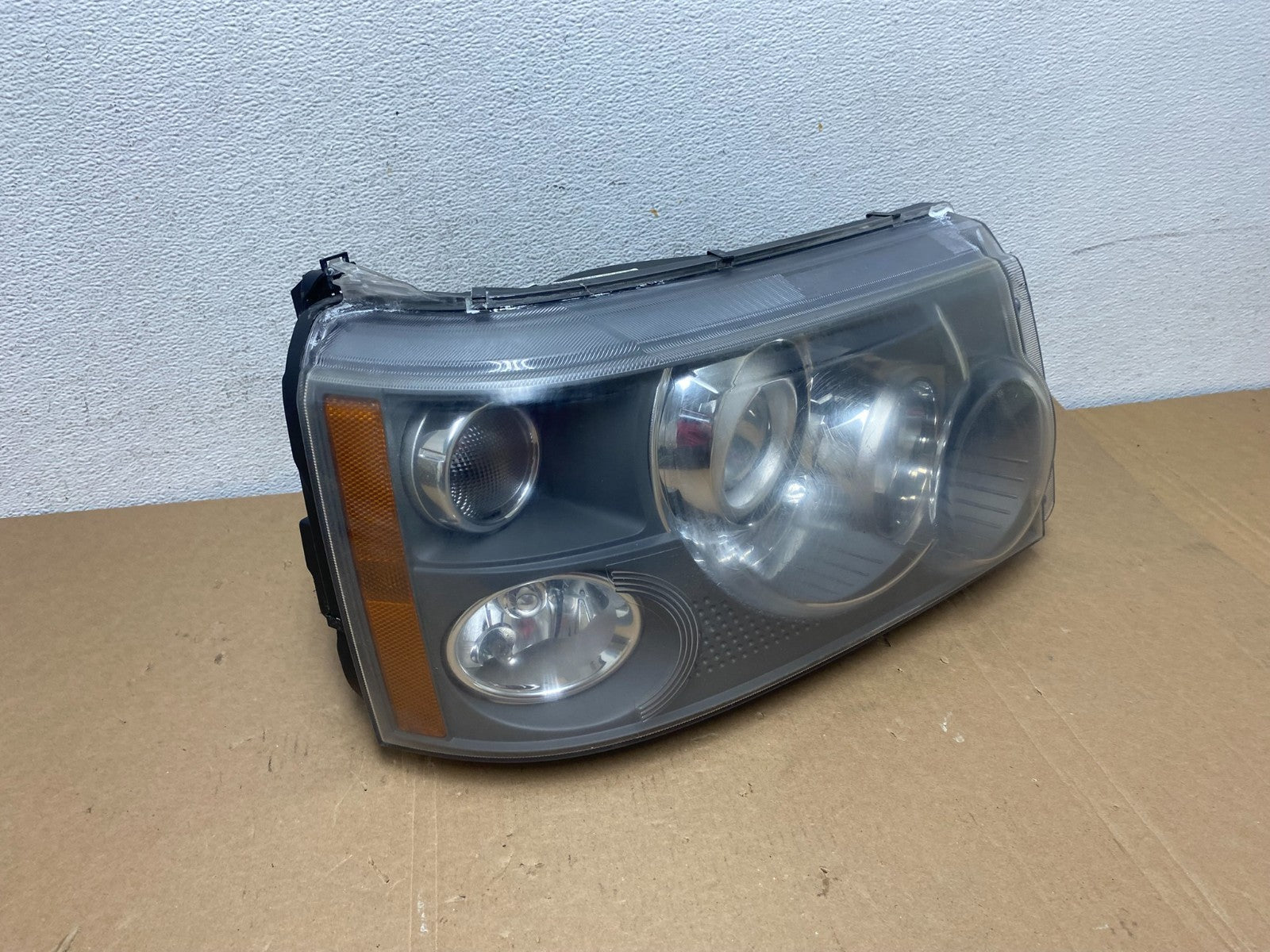 2006-2009 Land Rover Range Rover Right Passenger Xenon Headlight AD7882 DW2
