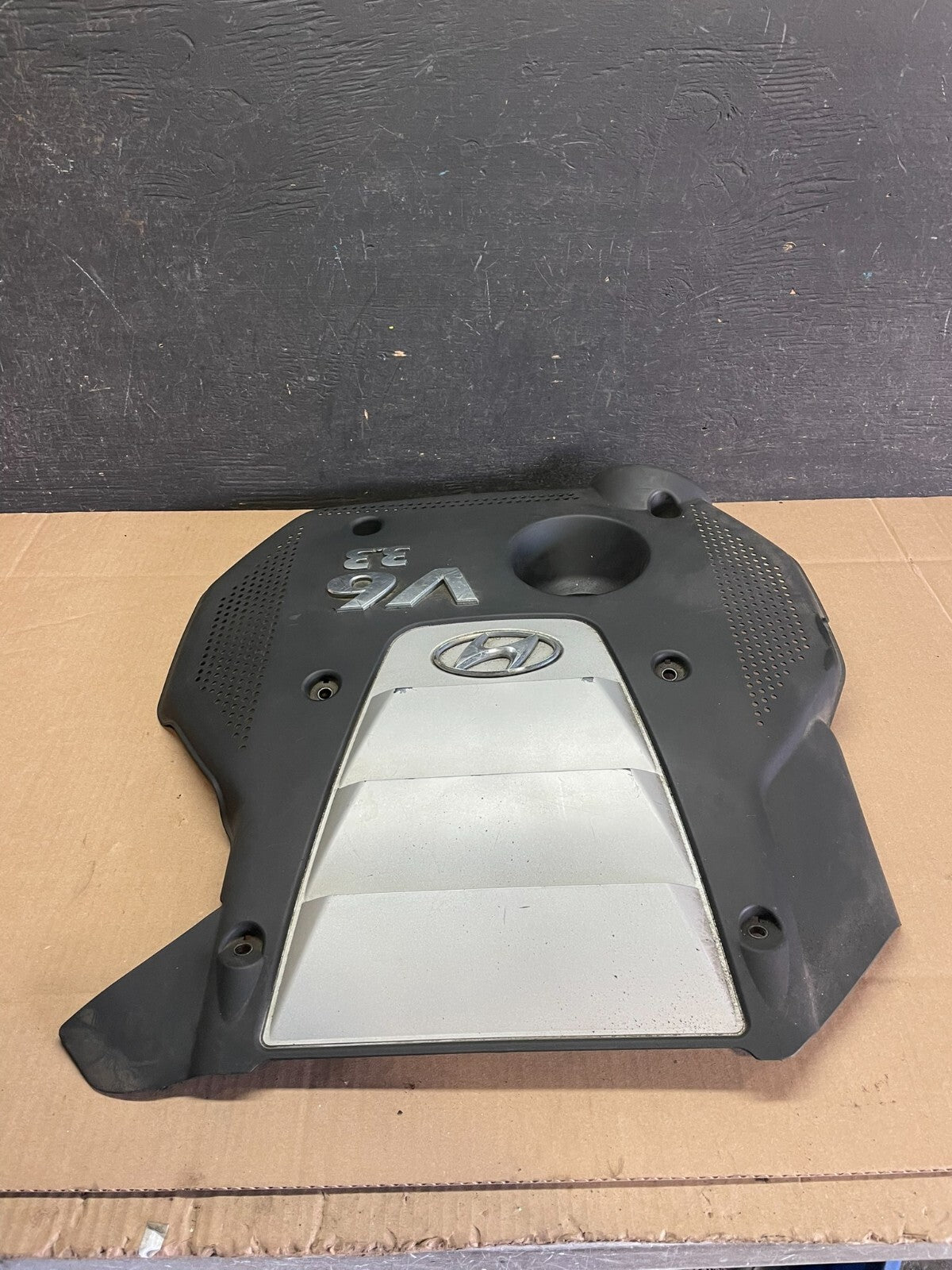 2006 to 2010 Hyundai Azera Sonata V6 3.3L Engine Motor Shield Cover OEM J6851 DG1